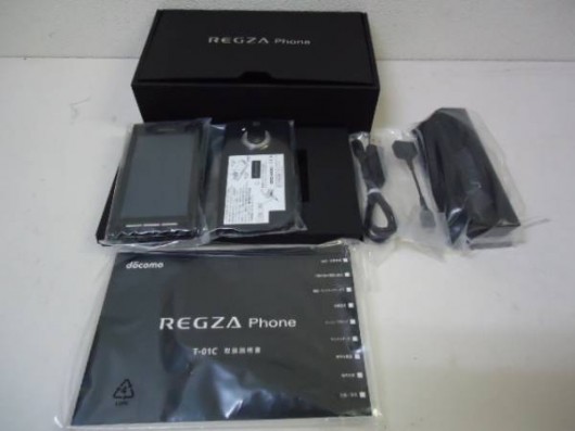 ドコモ スマートフォン REGZA Phone T-01C  新品入荷！