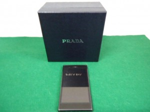 ♪最新スマートフォン続々入荷～ドコモ【PRADA PHONE 】