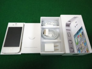 ★au iPhone4S 入荷しました～(^O^)／