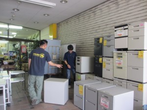 道具屋店長トミー参上