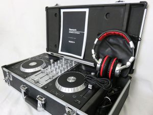 チェケラ！DJコントローラー Numark Mixdeck Express 入荷！