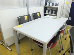 オフィス家具