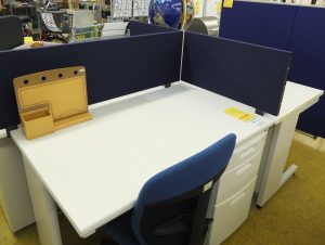 オフィス家具